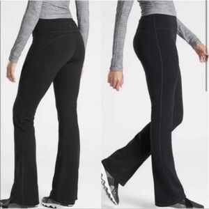 Athleta Fleeced Lined pants Leggings 
Size xs